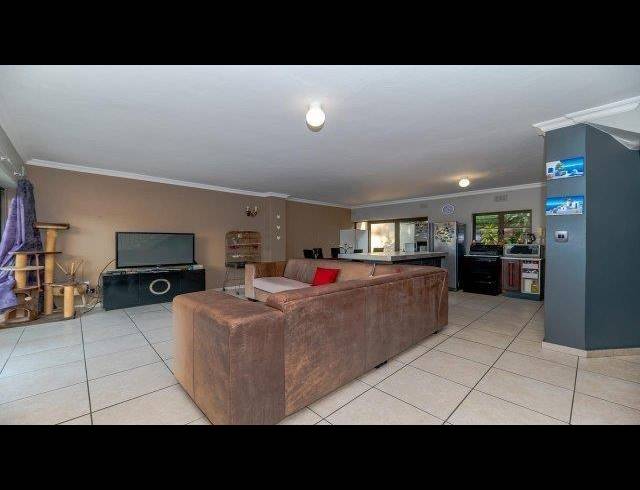 3 BEDROOM DUPLEX RENTED IN SUNNINGDALE